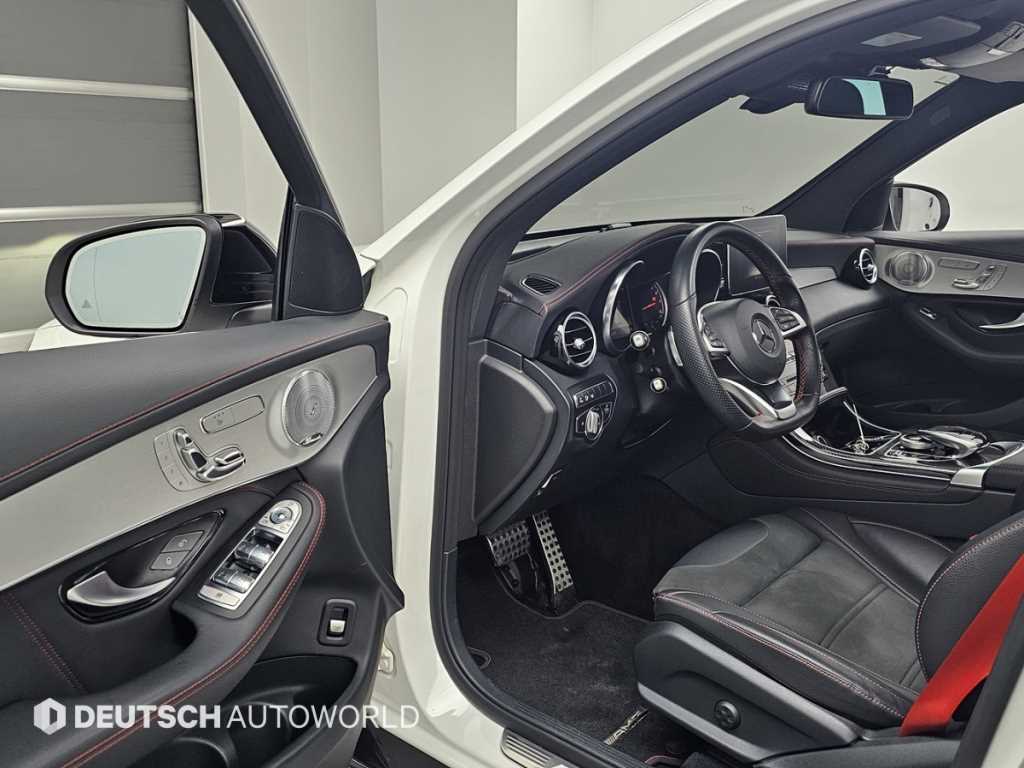 Mercedes Benz GLC Class - Vista 11