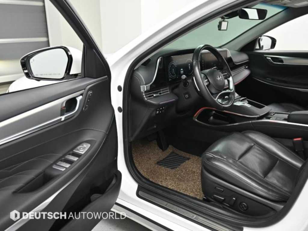 HYUNDAI Grandeur - Vista 10