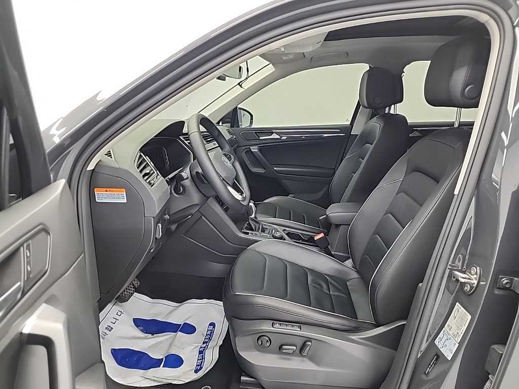 Volkswagen Tiguan - Vista 11