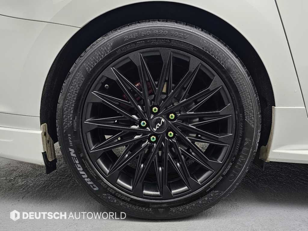 KIA Carnival - Vista 5