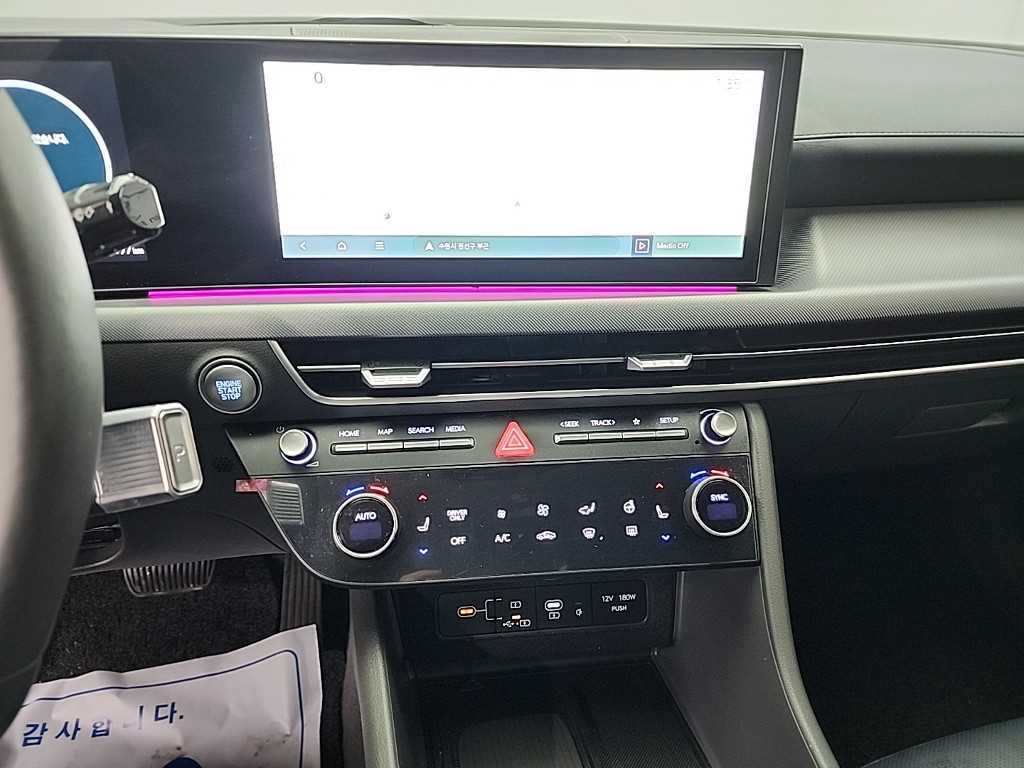 HYUNDAI Sonata - Vista 10