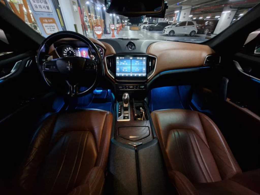 Maserati Ghibli - Vista 6