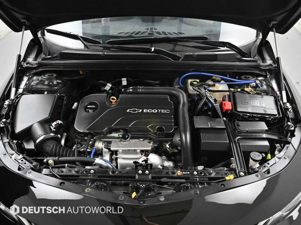 Chevrolet Malibu - Vista 6