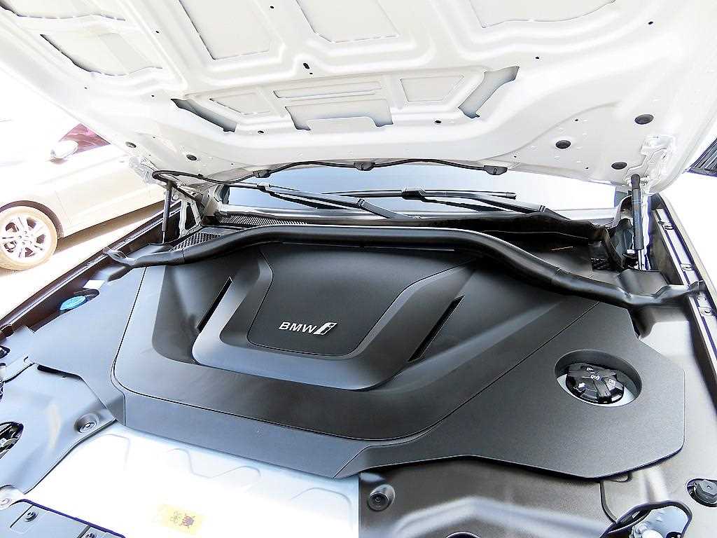 BMW iX3 2022 Blanco - Importación desde Corea - HF Imports Iquique - Foto 19