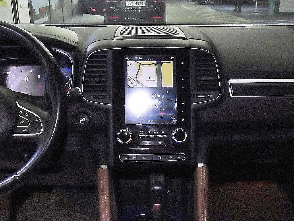 SAMSUNG QM6 - Vista 11