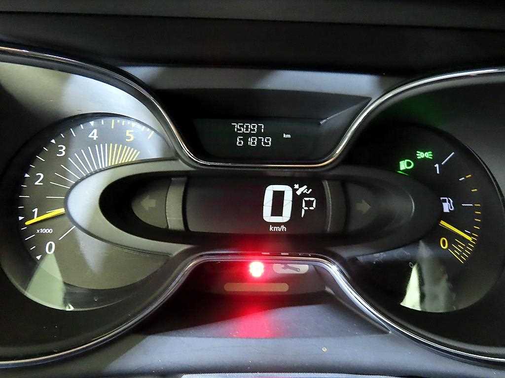 SAMSUNG QM3 - Vista 9