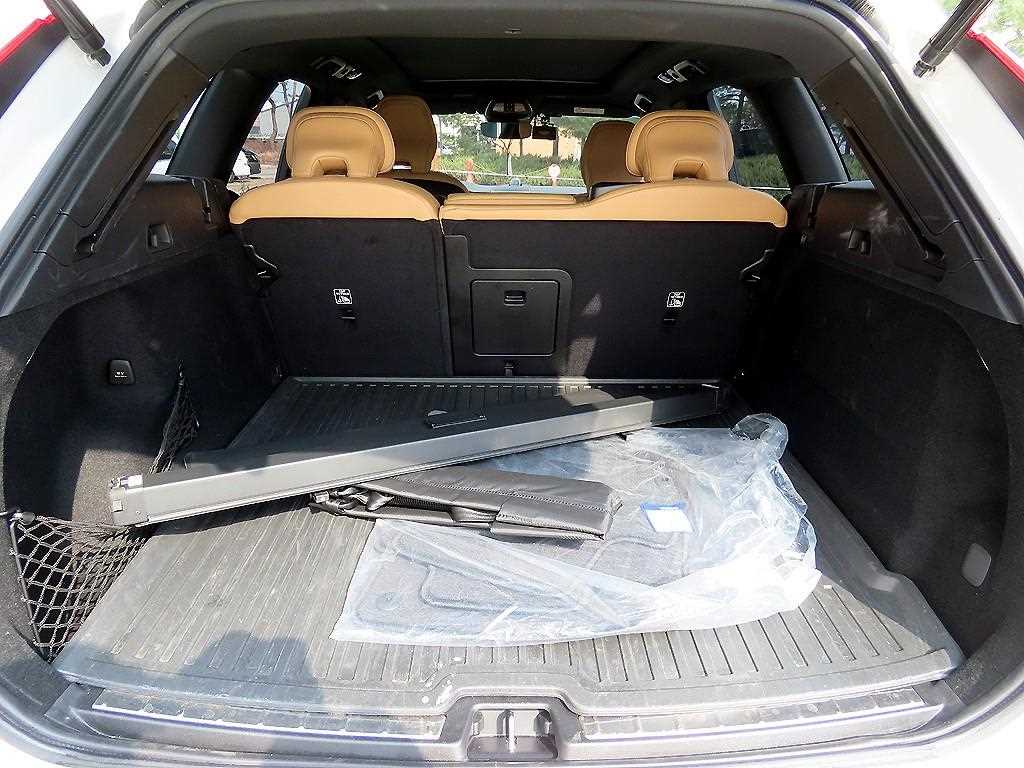 Volvo XC60 2022 Blanco - Importación desde Corea - HF Imports Iquique - Foto 17