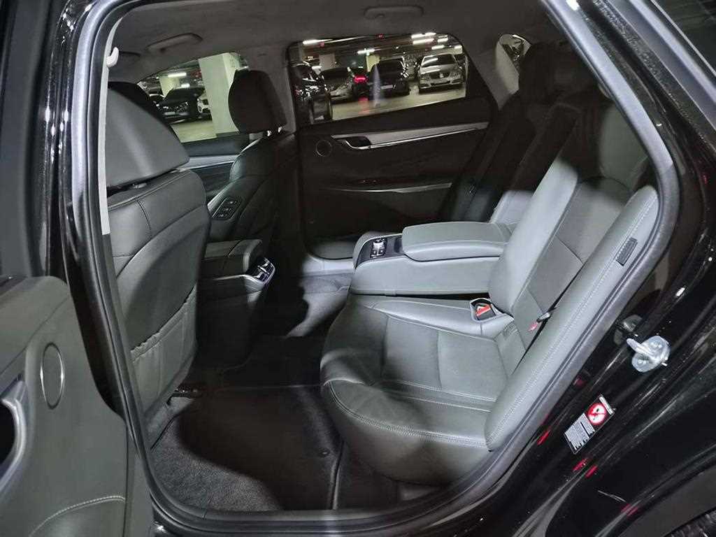 HYUNDAI Grandeur - Vista 7
