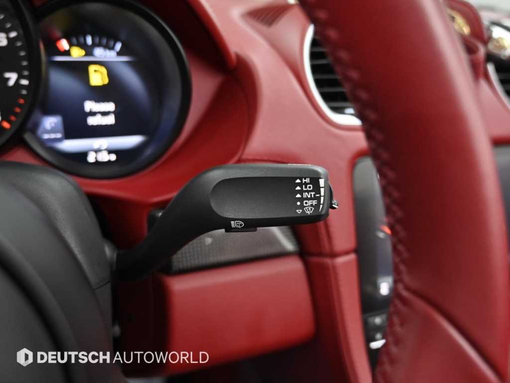 Porsche 718 - Vista 12