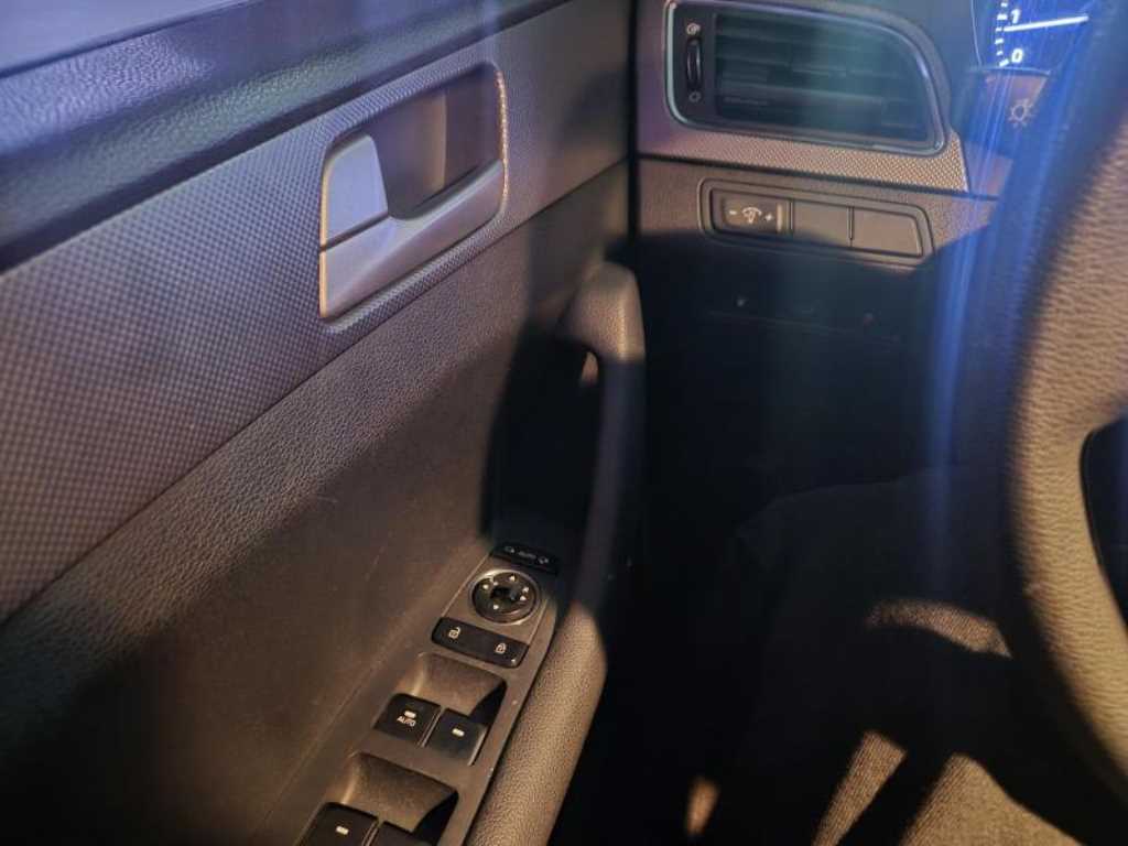 HYUNDAI Sonata - Vista 10