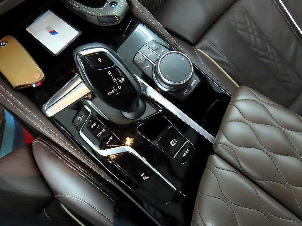 BMW 5 Series - Vista 10