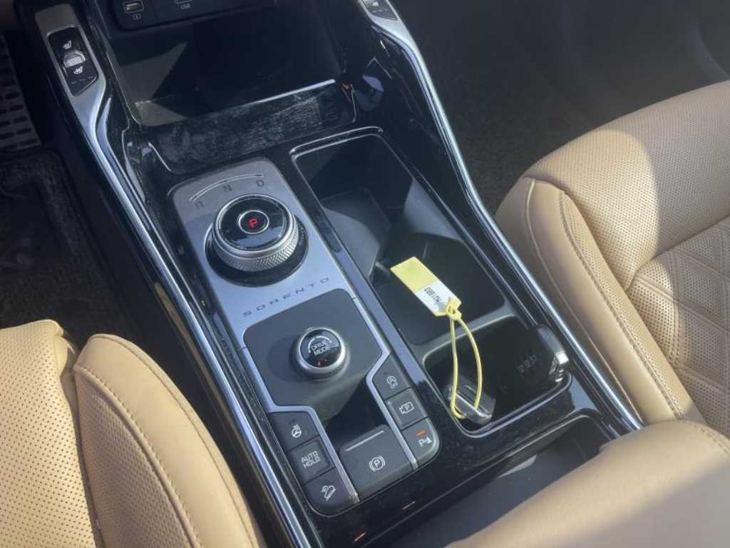 KIA Sorento - Vista 8