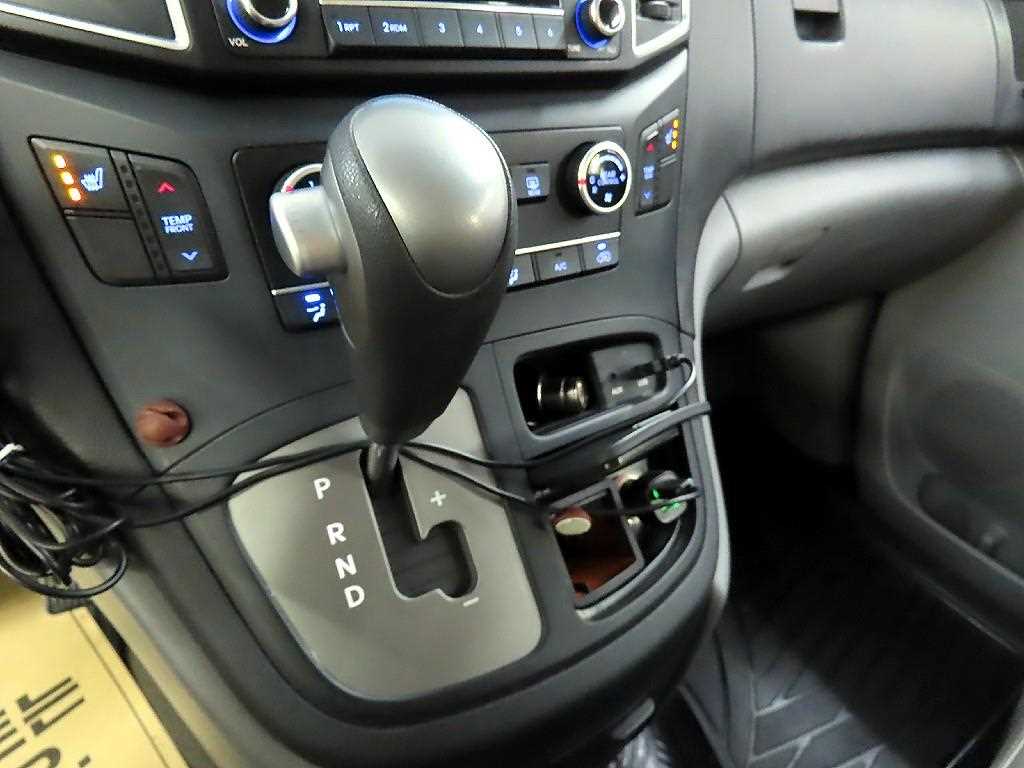 HYUNDAI Starex 2017 Gris - Importación desde Corea - HF Imports Iquique - Foto 16