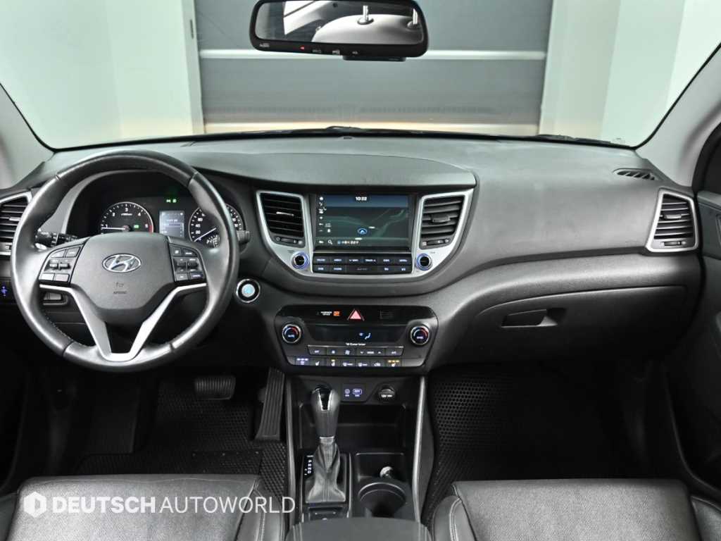 HYUNDAI Tucson - Vista 7