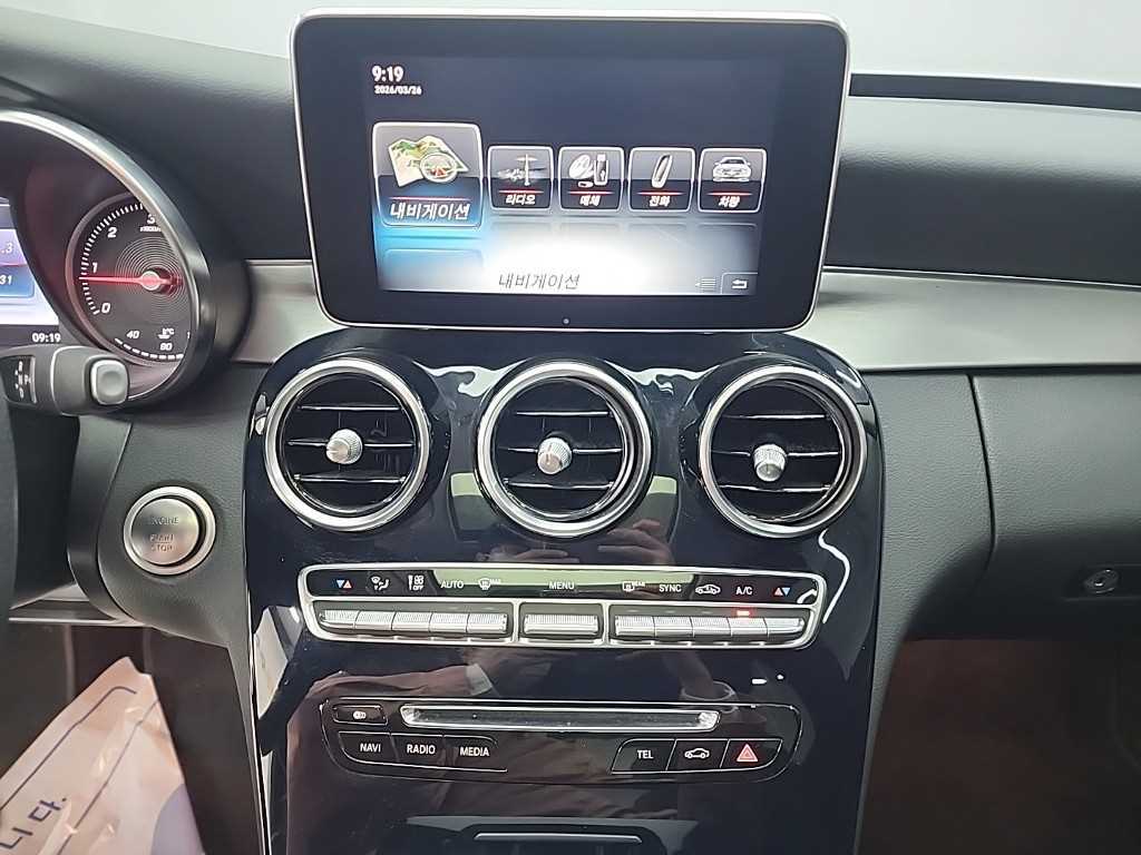 Mercedes Benz C Class - Vista 10