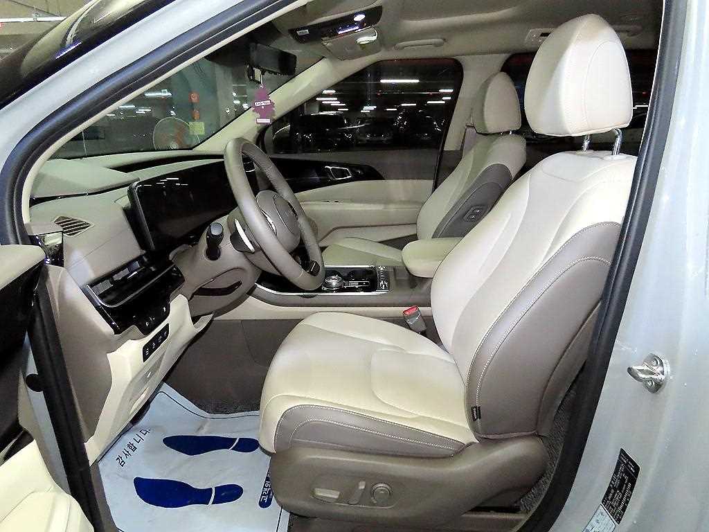 KIA Carnival - Vista 6