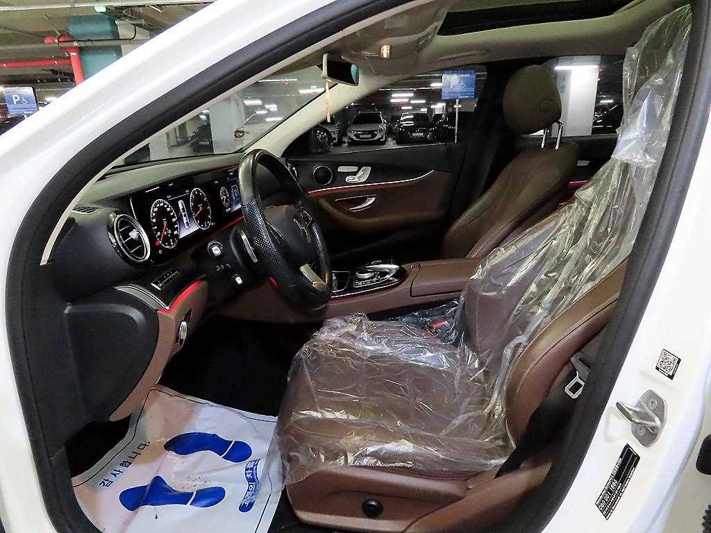 Mercedes Benz E class - Vista 6