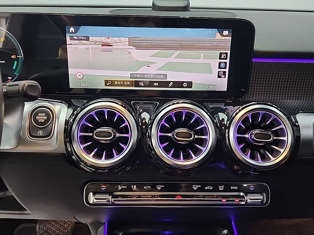 Mercedes Benz GLB Class - Vista 10