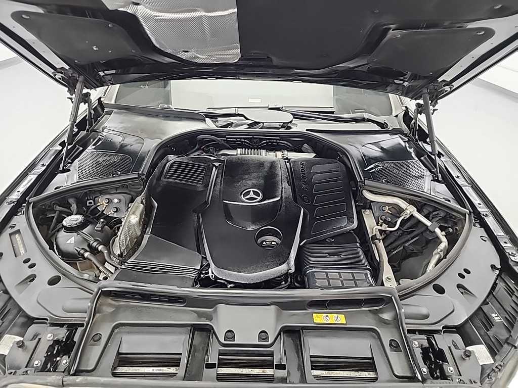 Mercedes Benz S Class - Vista 5