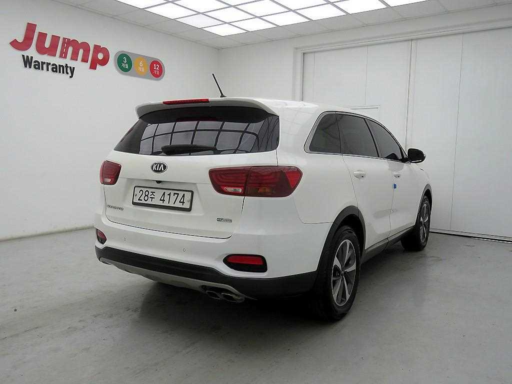 KIA Sorento - Vista 4