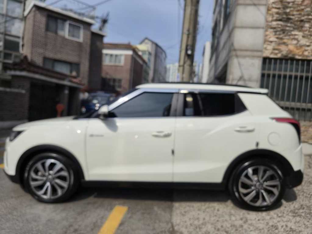 Ssangyong Tivoli - Vista 6