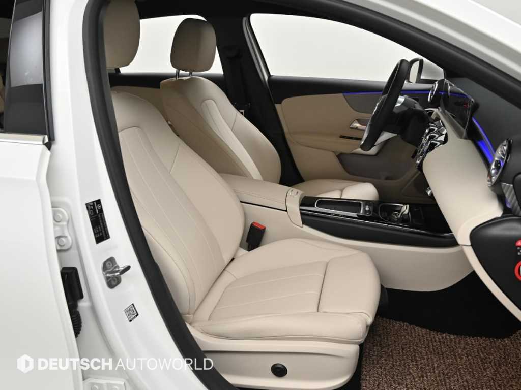 Mercedes Benz A Class - Vista 10