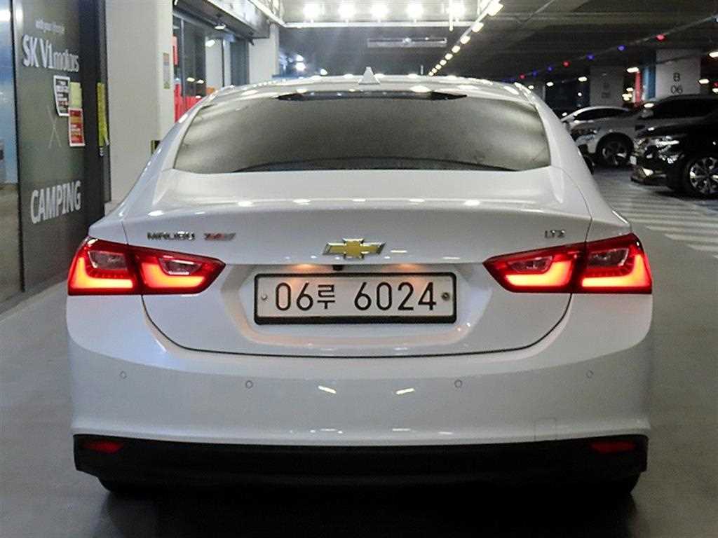 Chevrolet Malibu - Vista 5