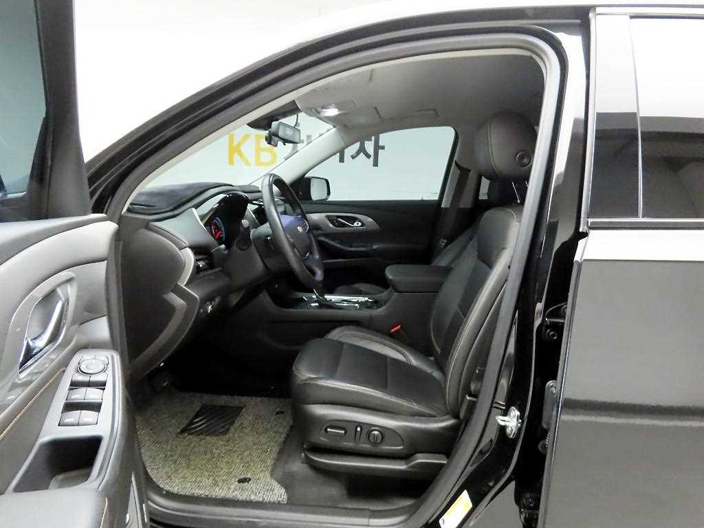 Chevrolet Travers 2021 Negro - Importación desde Corea - HF Imports Iquique - Foto 14