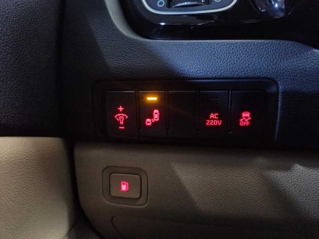 KIA Carnival 2018 Blanco - Importación desde Corea - HF Imports Iquique - Foto 14