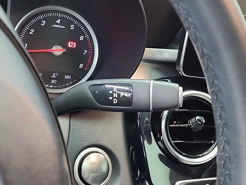 Mercedes Benz C Class - Vista 8