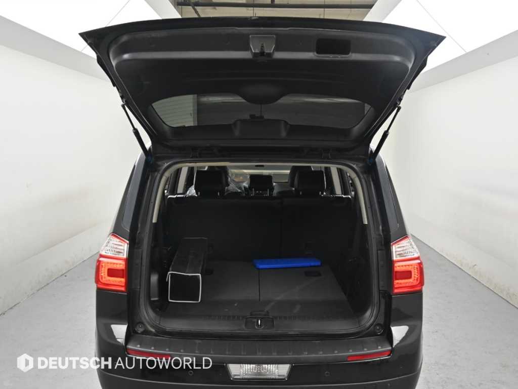 Chevrolet Orlando 2018 Negro - Importación desde Corea - HF Imports Iquique - Foto 19