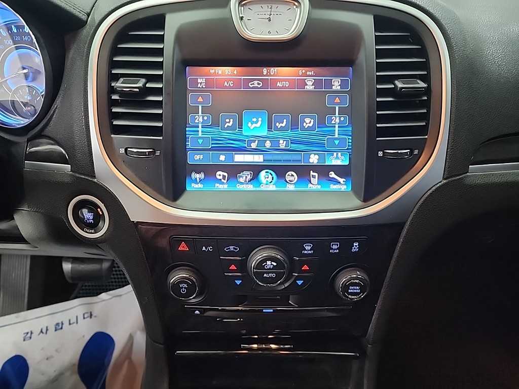 Chrysler 300C - Vista 10