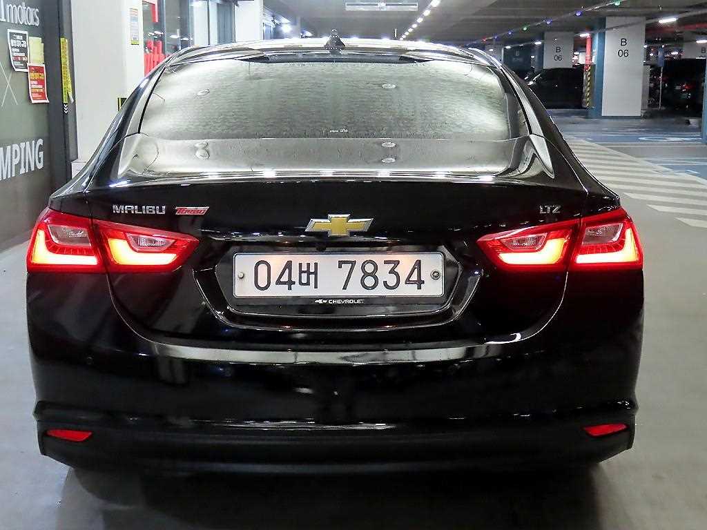 Chevrolet Malibu - Vista 5