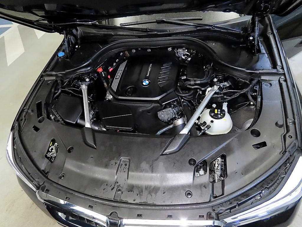 BMW Gran Turismo 2020 Negro - Importación desde Corea - HF Imports Iquique - Foto 19