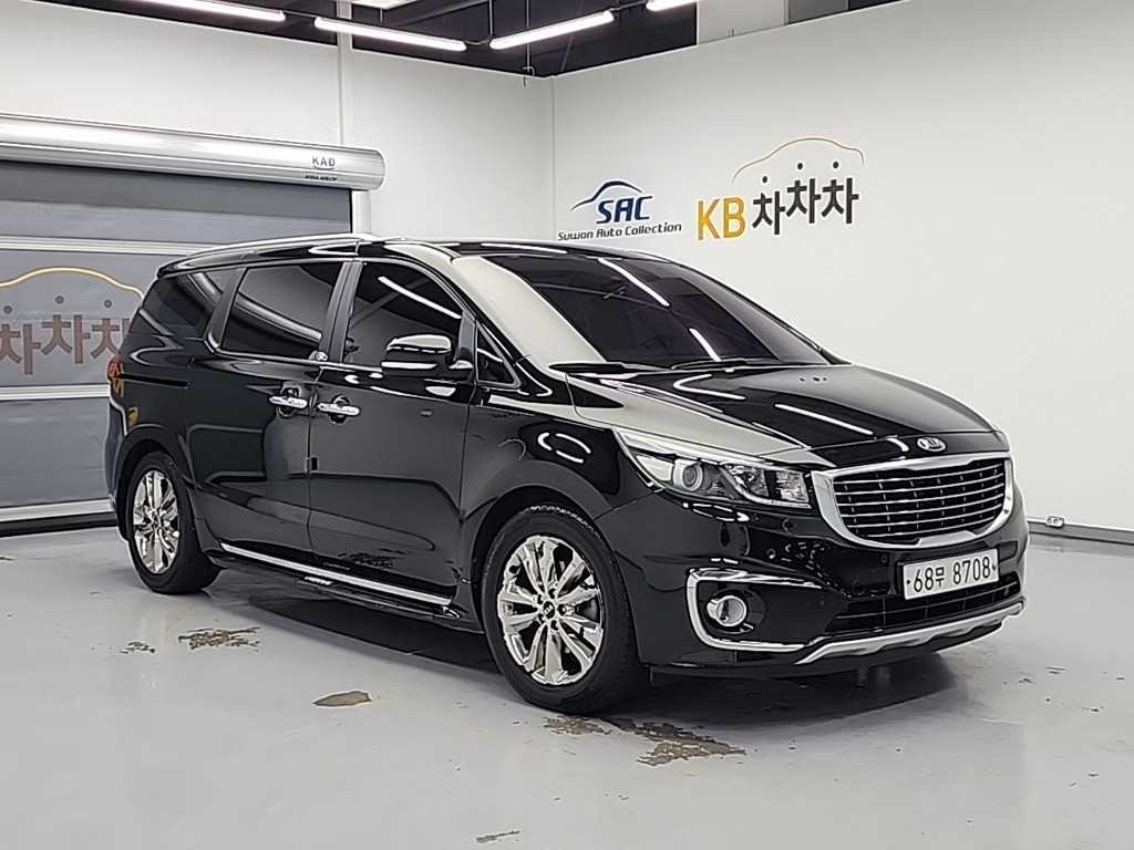 KIA Carnival - Vista 4