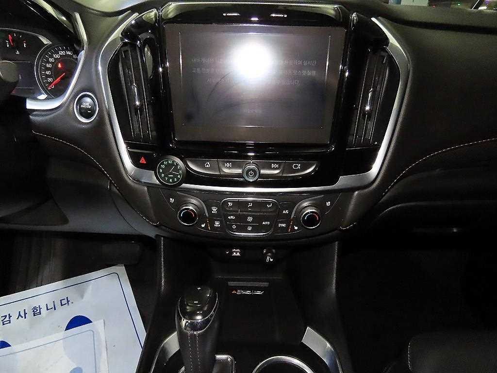 Chevrolet Travers - Vista 11