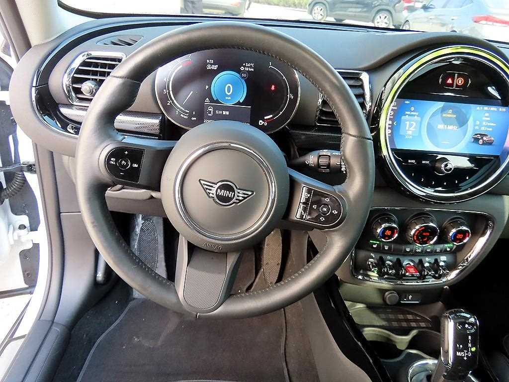 Mini Clubman - Vista 8