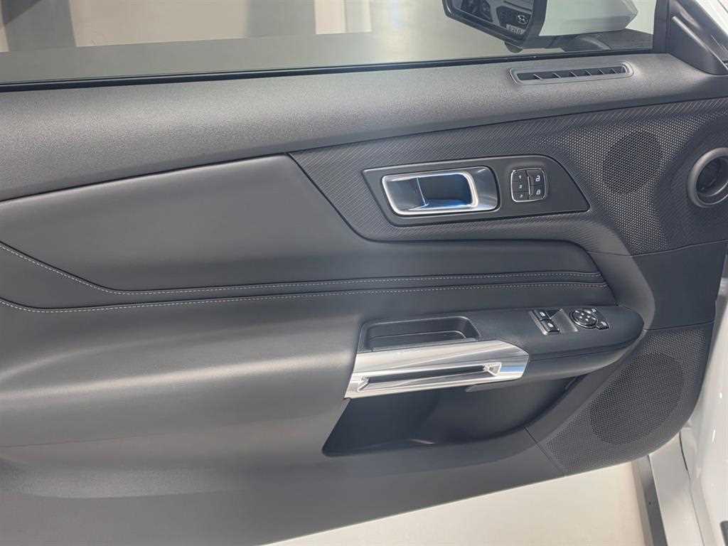 Ford Mustang 2024 Blanco - Importación desde Corea - HF Imports Iquique - Foto 15