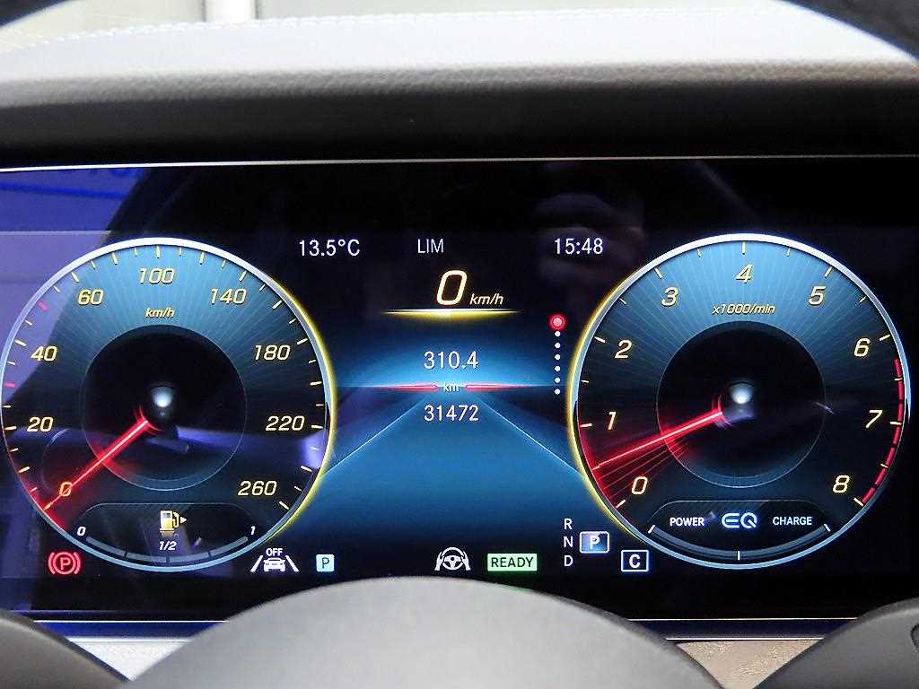 Mercedes Benz CLS Class - Vista 8