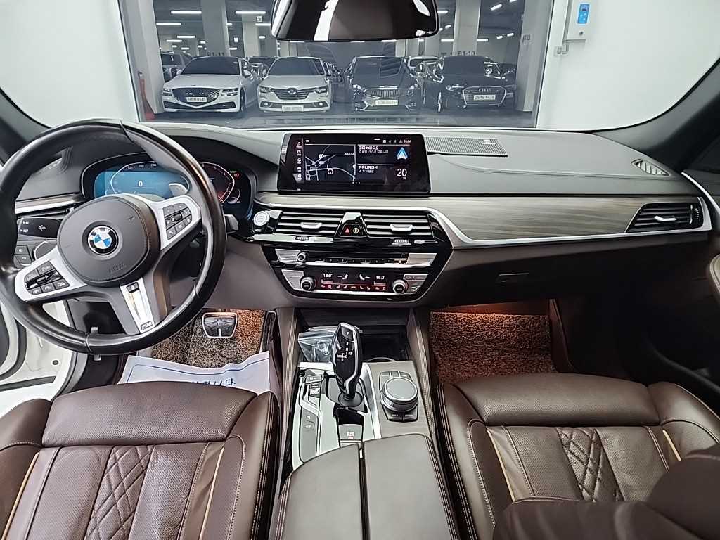 BMW 5 Series - Vista 7