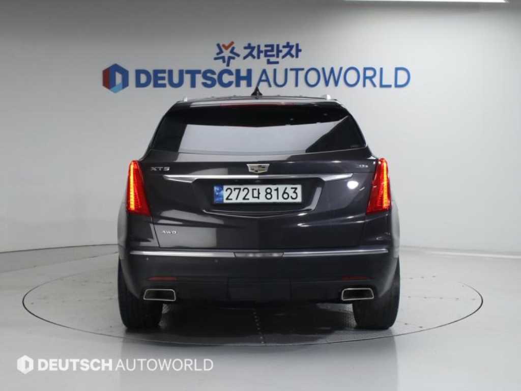 Cadillac XT5 - Vista 5
