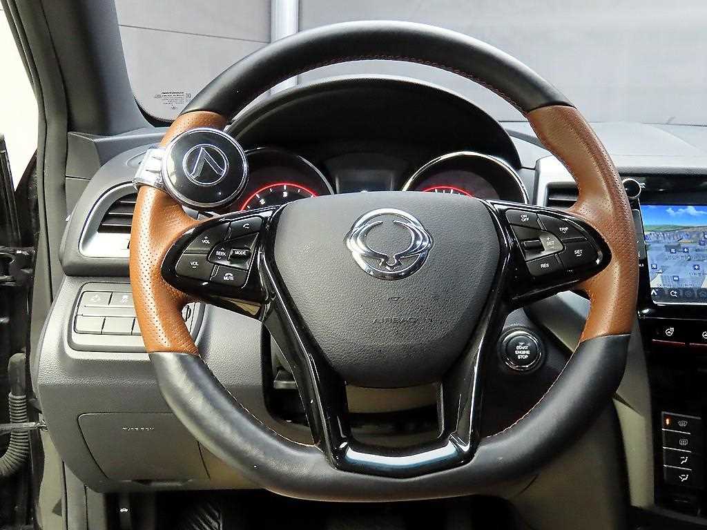 Ssangyong Tivoli - Vista 9