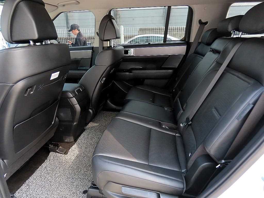 HYUNDAI Santa Fe - Vista 6