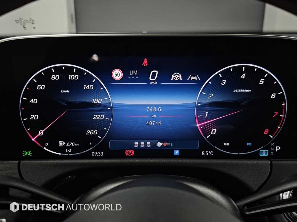 Mercedes Benz E class - Vista 8