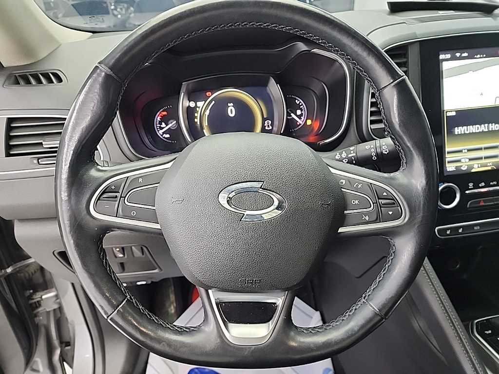 SAMSUNG QM6 - Vista 9