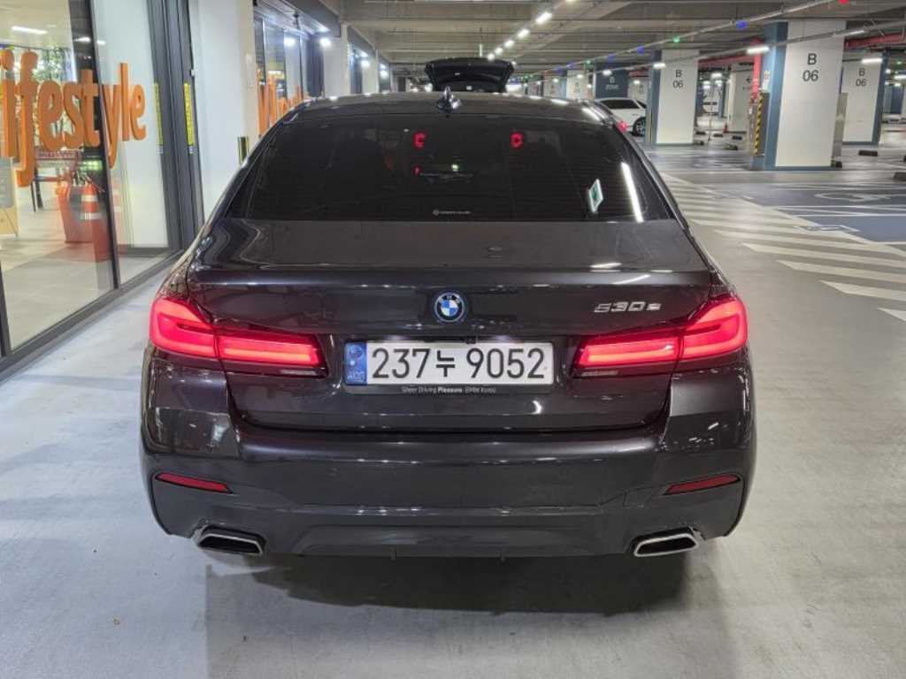 BMW 5 Series - Vista 5