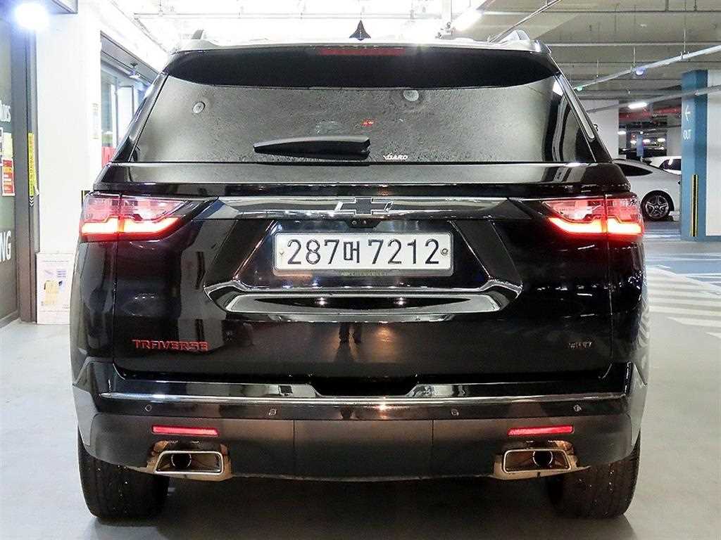 Chevrolet Travers - Vista 5