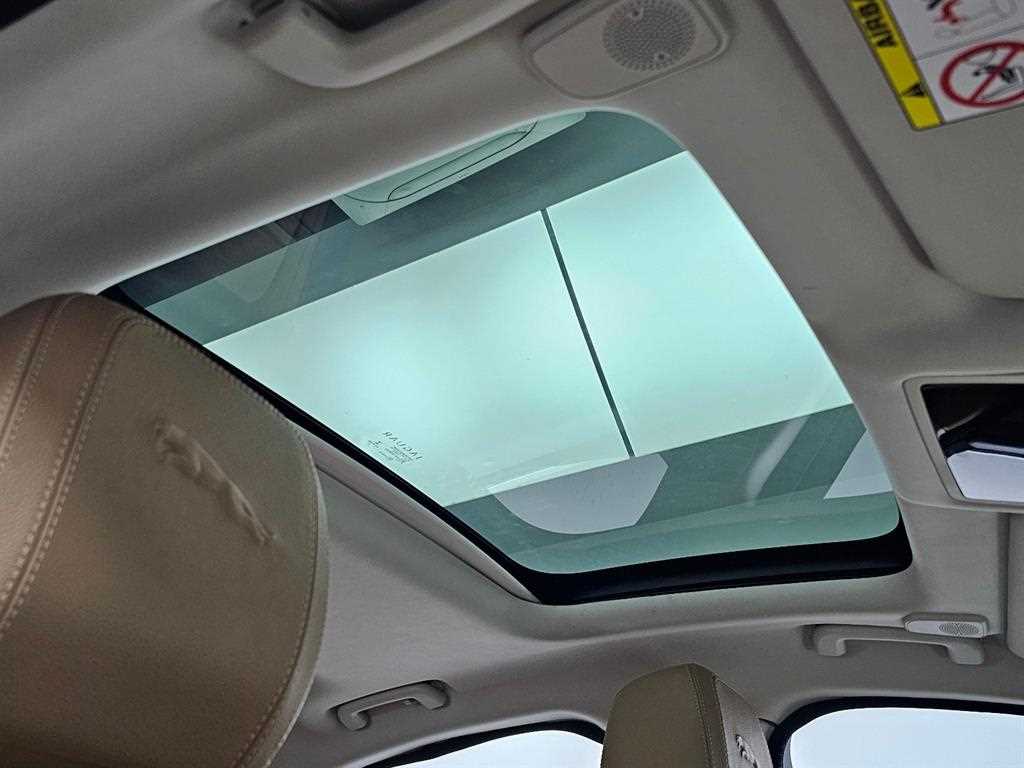 Jaguar XF 2022 Negro - Importación desde Corea - HF Imports Iquique - Foto 18