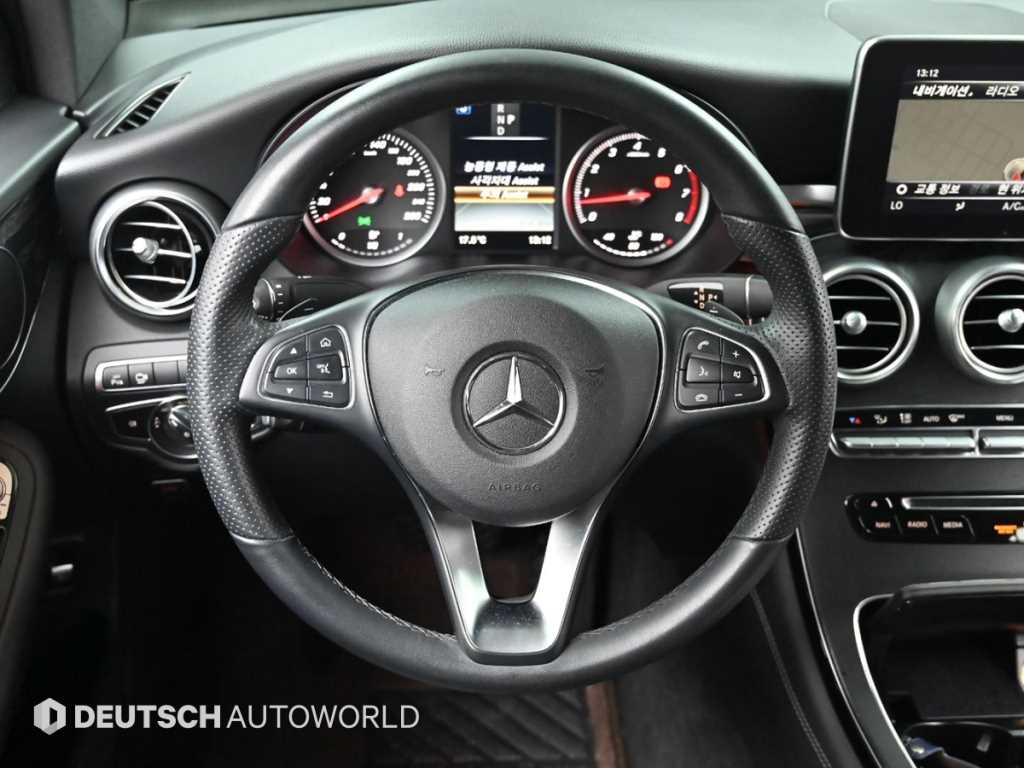 Mercedes Benz GLC Class 2019 Negro - Importación desde Corea - HF Imports Iquique - Foto 13