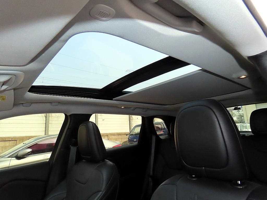 Jeep Cherokee 2022 Blanco - Importación desde Corea - HF Imports Iquique - Foto 16